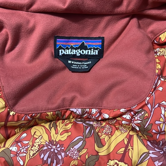 Patagonia Women’s W Bivy Hooded Vest size medium - Picture 2 of 4